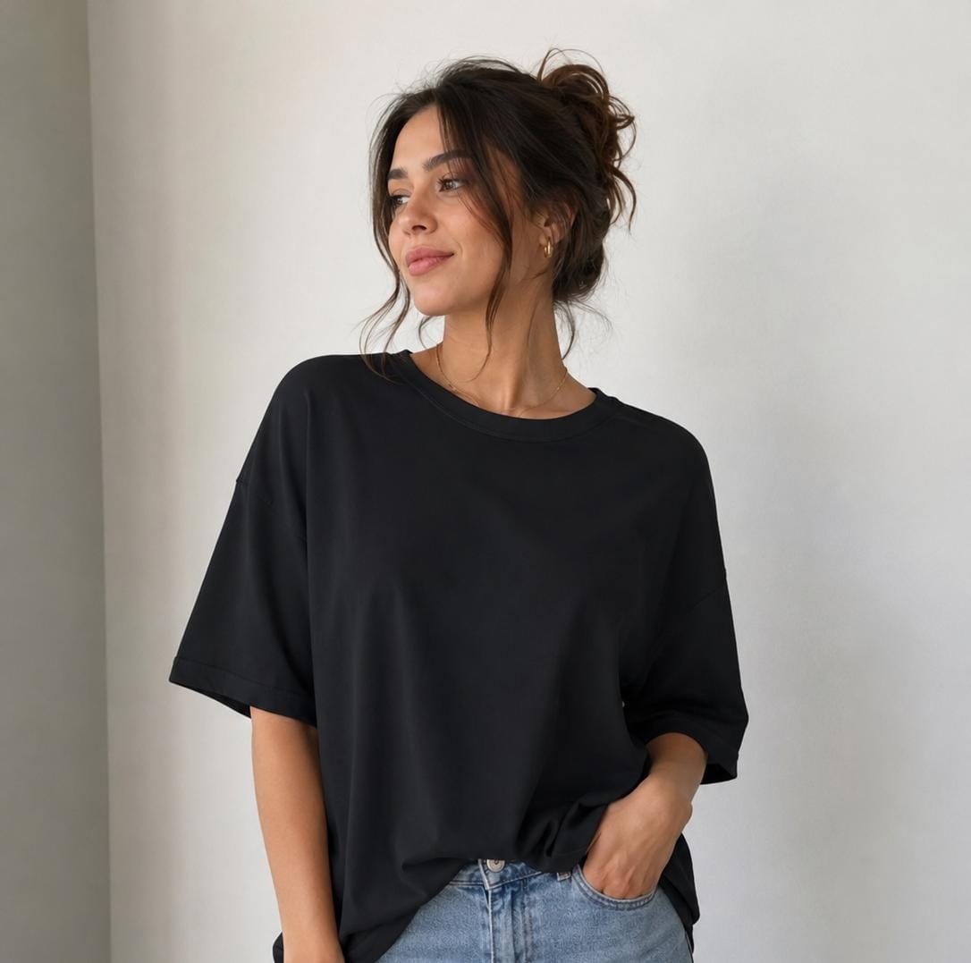 PLAYERA CON ABERTURA COSTADOS