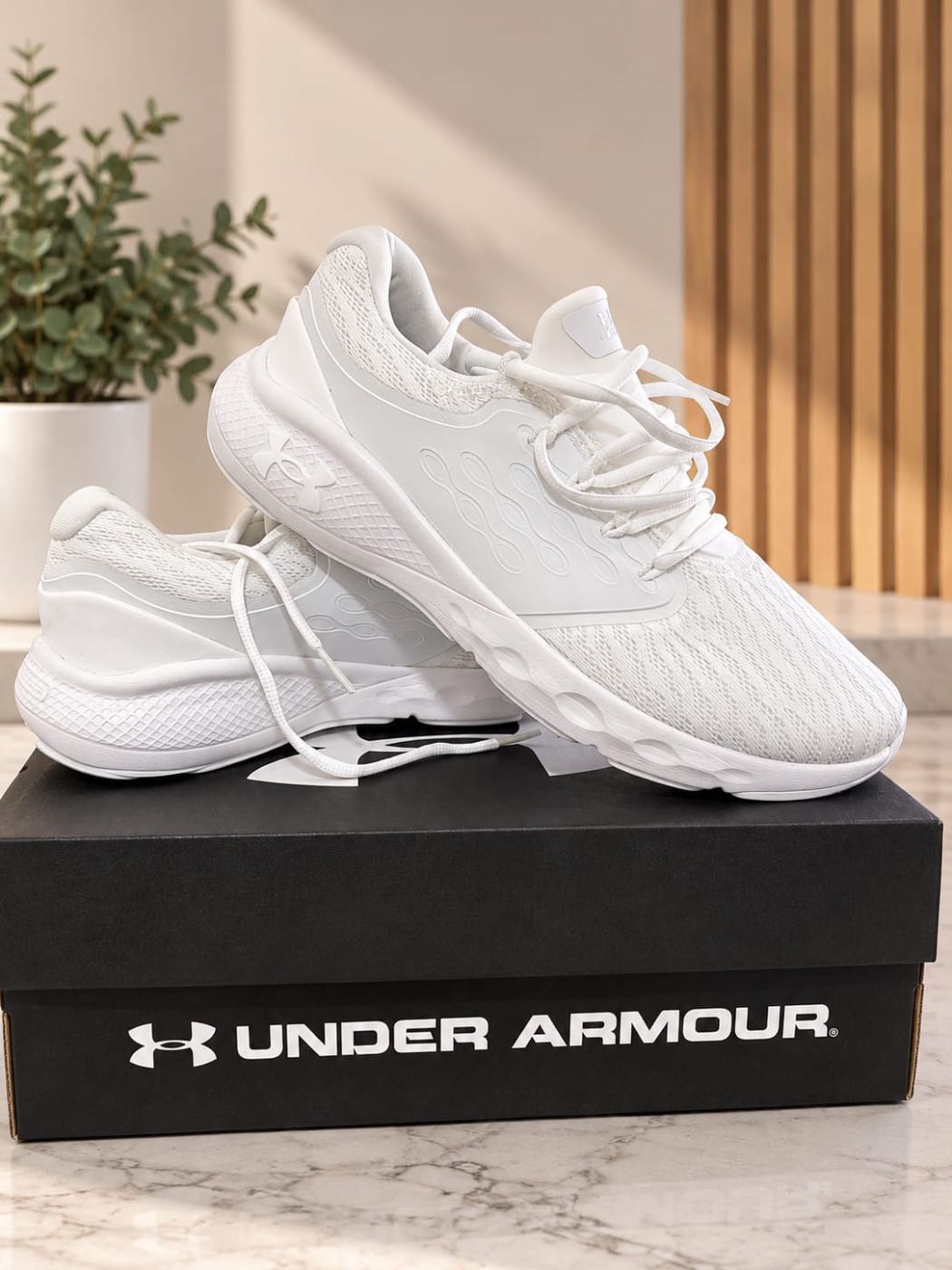 TENIS UNDER ARMOUR BLANCO